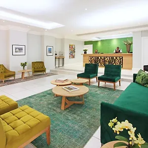 Hollow On The Square Hotel